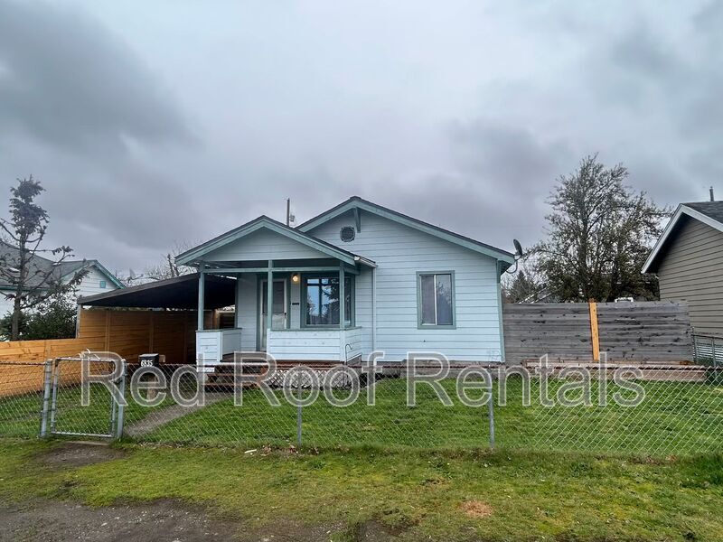 6835 S Clement Ave in Tacoma, WA - Building Photo
