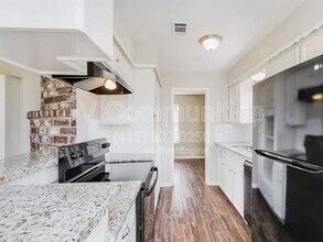 11418 Creekhurst Dr in Houston, TX - Building Photo - Building Photo