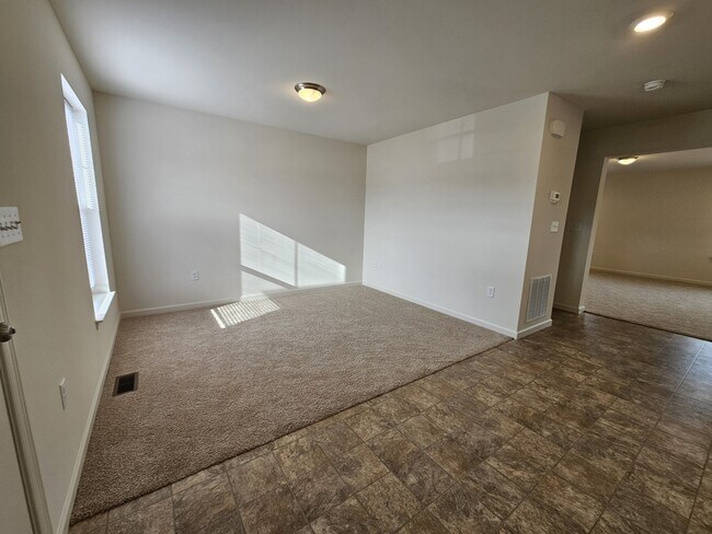 118 Rhodolite Ln in Bellefonte, PA - Building Photo - Building Photo