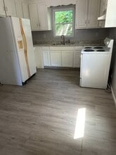 111 Sparrow Ln in Jonesville, SC - Building Photo - Building Photo