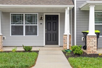 254 Woodland Vly Ln in Clarksville, TN - Building Photo - Building Photo