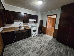 813 W 37th St in North Little Rock, AR - Building Photo - Building Photo