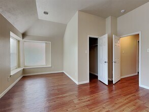 2618 Bammelwood Dr in Houston, TX - Foto de edificio - Building Photo