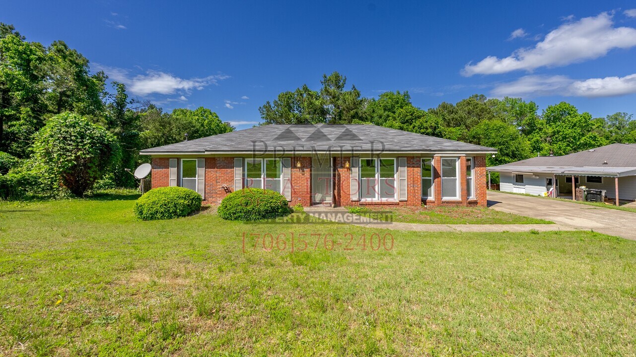 6315 Dupree Dr in Columbus, GA - Building Photo