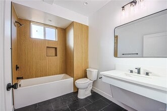 11732 Gilmore St in Los Angeles, CA - Building Photo - Building Photo