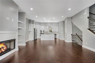 743 Taylor Ct in Atlanta, GA - Building Photo - Building Photo