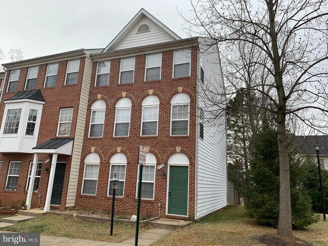 property at 2952 Modano Ct