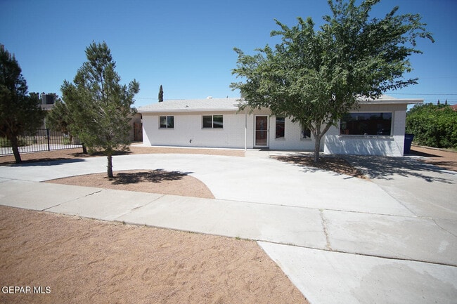 property at 4573 Bobolink Way