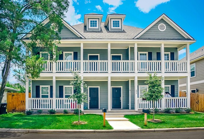 property at 402 Poplar St