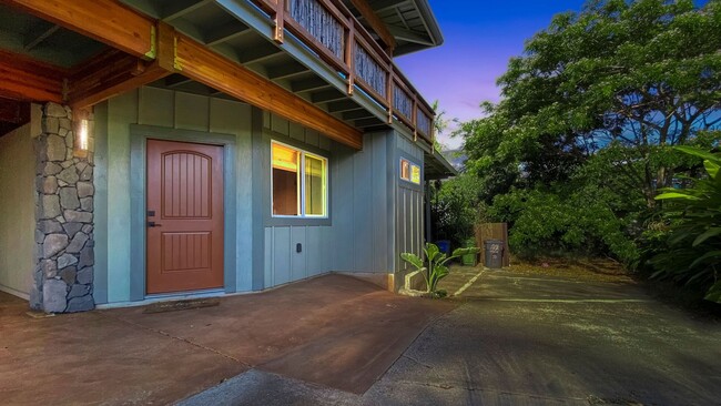 66-84 Waialua Beach Rd in Haleiwa, HI - Building Photo - Building Photo