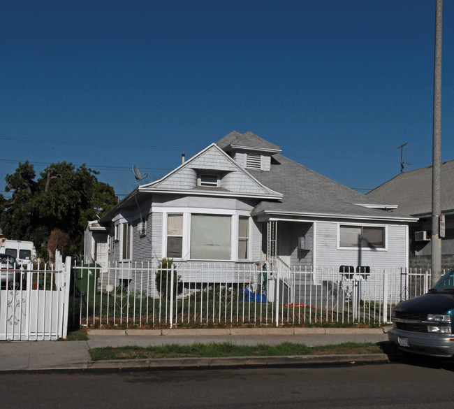 837-839 E 25th St in Los Angeles, CA - Building Photo - Building Photo