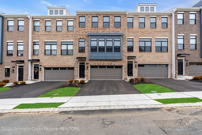 property at 5 Blaisdell Ct