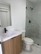 14561 SW 261st Ter, Unit 1 in Homestead, FL - Foto de edificio - Building Photo