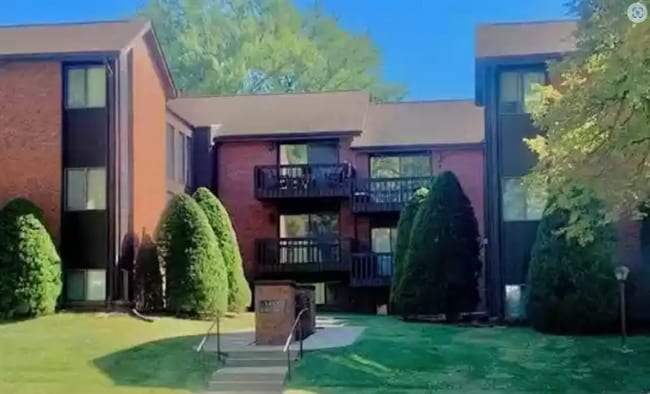 property at 1413 2nd Ave