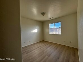 3335 N Yavapai Ct in Prescott Valley, AZ - Building Photo - Building Photo