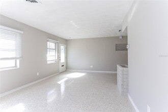 7941 23rd Ave N in St. Petersburg, FL - Building Photo - Building Photo