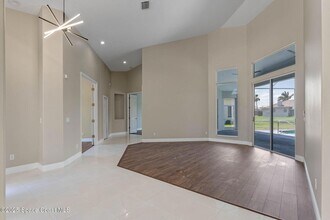 706 Palmer Way in Melbourne, FL - Building Photo - Building Photo