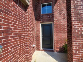 1176 Rd 5102 in Cleveland, TX - Building Photo - Building Photo