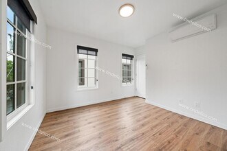 1106-1110 SE Lincoln St in Portland, OR - Building Photo - Building Photo