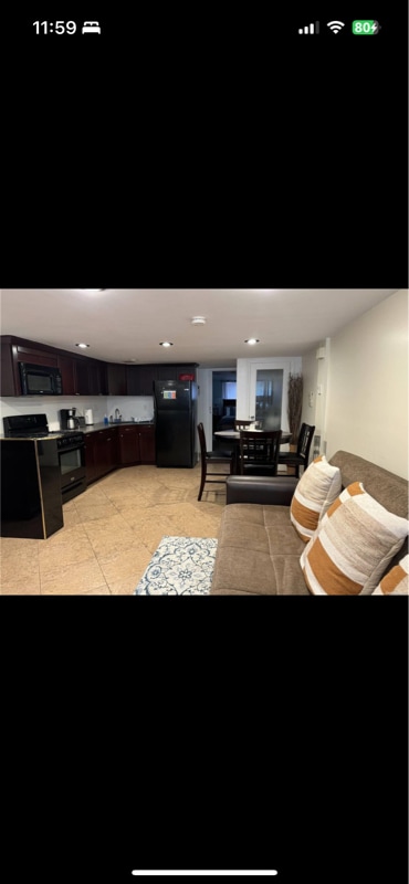 147 E 29th St in Brooklyn, NY - Foto de edificio - Building Photo