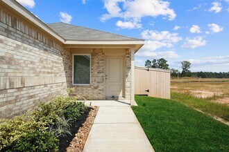 323 Bush Mdw Ln in Magnolia, TX - Building Photo - Building Photo