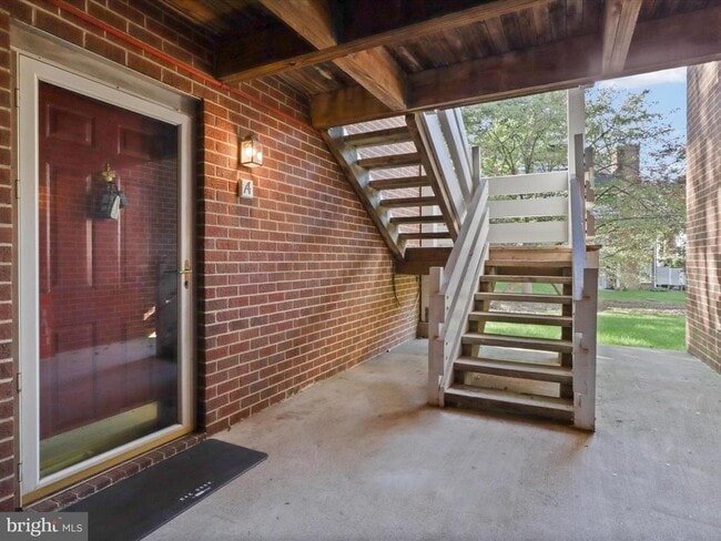 property at 7596 Lakeside Village Dr