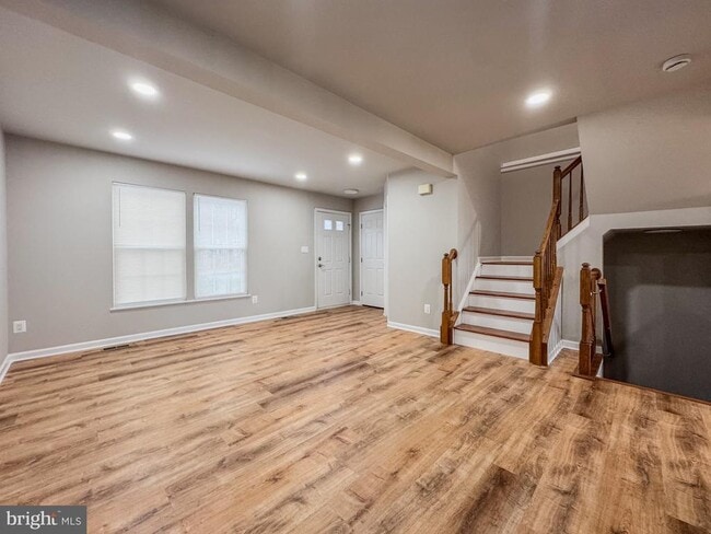 6337 Littlefield Ct in Centreville, VA - Building Photo - Building Photo