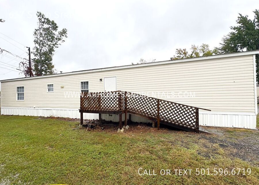 617 S 2nd St in Cabot, AR - Building Photo