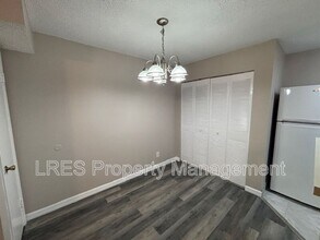 380 Lakepointe Dr in Altamonte Springs, FL - Building Photo - Building Photo
