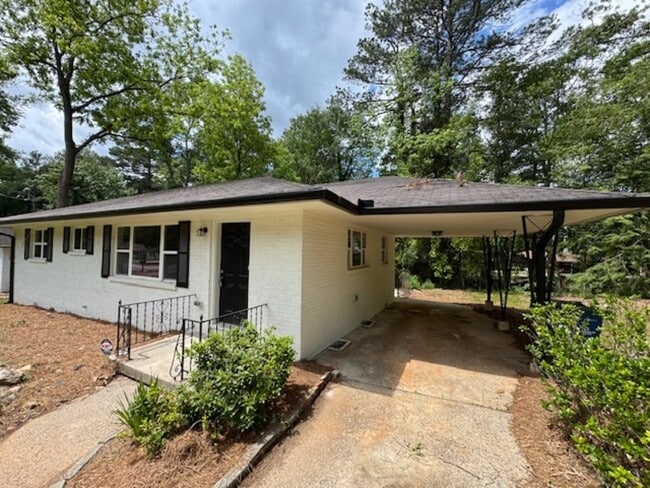 property at 2753 Delowe Dr