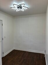 1333 Bennett Ave, Unit B in Long Beach, CA - Building Photo - Building Photo