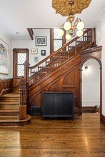 2138 W Caton St in Chicago, IL - Building Photo - Building Photo
