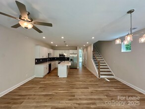 9251 Eleanor Dr in Charlotte, NC - Building Photo - Building Photo