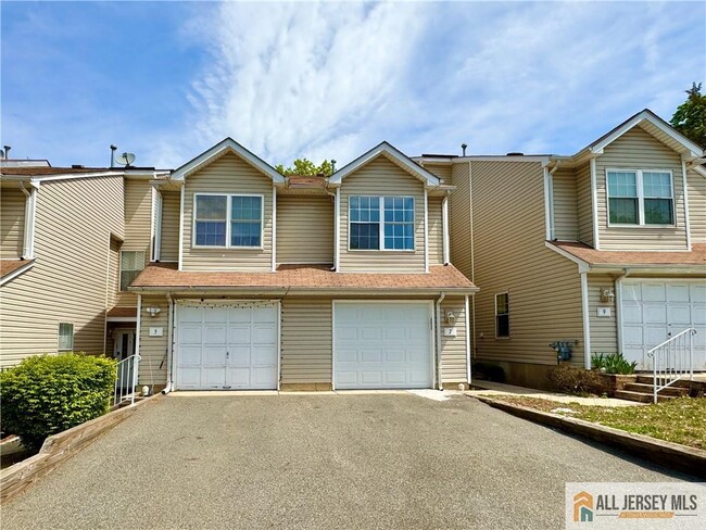 property at 7 Boyard Ct
