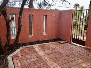 730 Resler Dr in El Paso, TX - Building Photo - Building Photo