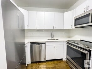 EAST 69 STREET, Unit 5E in New York, NY - Foto de edificio - Building Photo