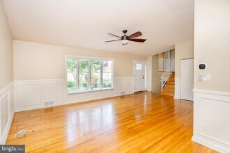 8901 Beauchamp Dr in Alexandria, VA - Building Photo - Building Photo