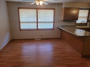 4912 Northwestern Ave in Mount Pleasant, WI - Building Photo - Building Photo