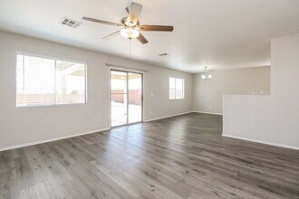23887 W Lasso Ln in Buckeye, AZ - Building Photo - Building Photo