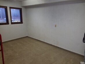 907 W Townline St in Creston, IA - Building Photo - Building Photo