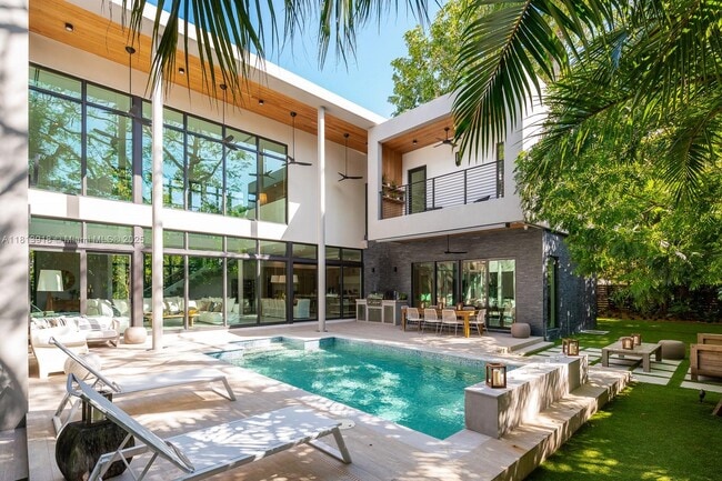 4094 Park Ave in Miami, FL - Building Photo - Building Photo