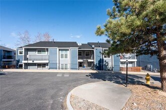 7185 S Gaylord St in Centennial, CO - Building Photo - Building Photo