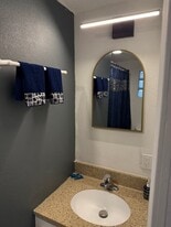 Eldo Suites Apartments in El Dorado Springs, MO - Building Photo