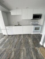 2101 Atlantic Shores Blvd in Hallandale Beach, FL - Building Photo