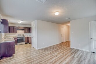 13013 Bella Vida Ln in Houston, TX - Building Photo - Building Photo