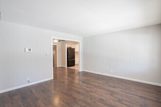 4366 N Garrison Pl in Tulsa, OK - Building Photo - Building Photo