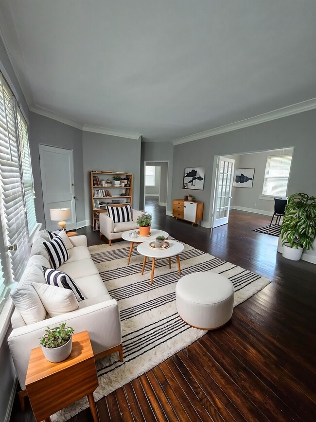 Overton Garden Apartments in Memphis, TN - Foto de edificio - Building Photo