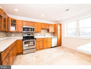 1807 Washington Ave in Philadelphia, PA - Building Photo - Building Photo