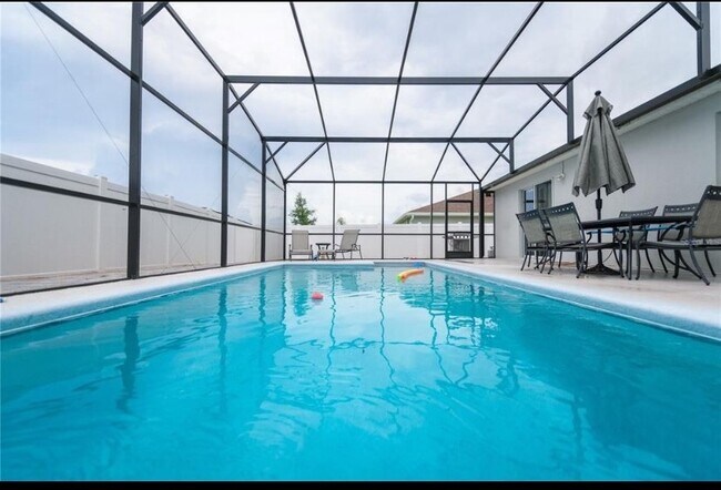 469 Pentas Ln in Haines City, FL - Foto de edificio - Building Photo