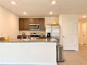 1338 Bering Rd in Wesley Chapel, FL - Building Photo - Building Photo